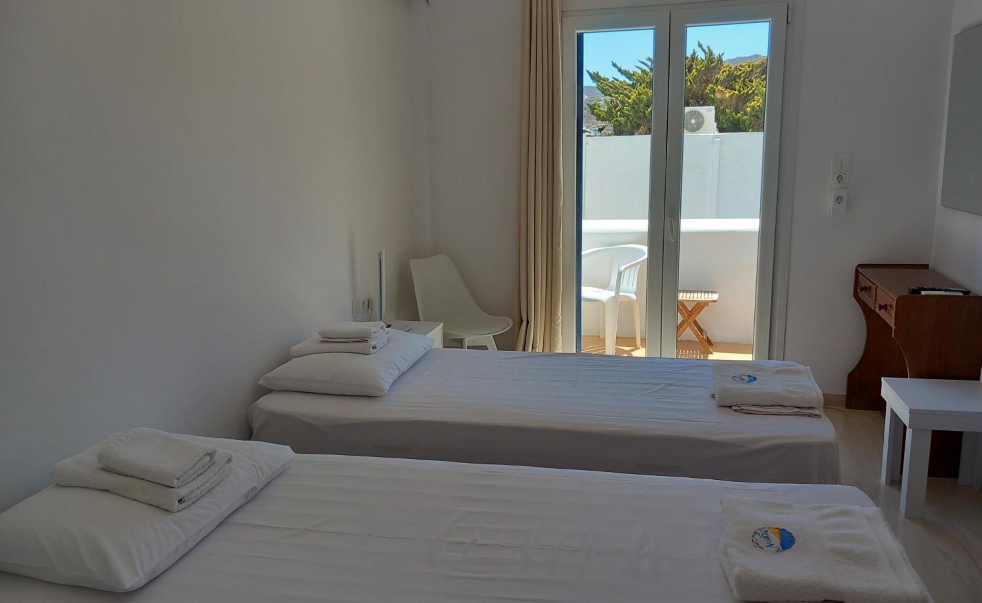 Naias Hotel Livadi  Ngoại thất bức ảnh